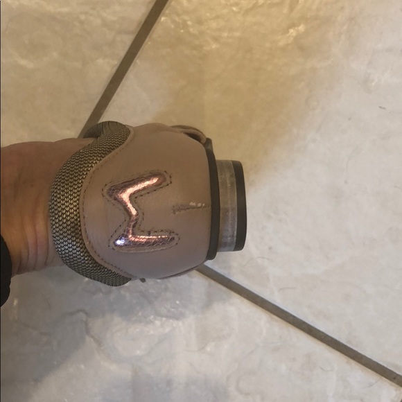 Adorable!  blush/pink suede& leather cutouts - Picture 2 of 8